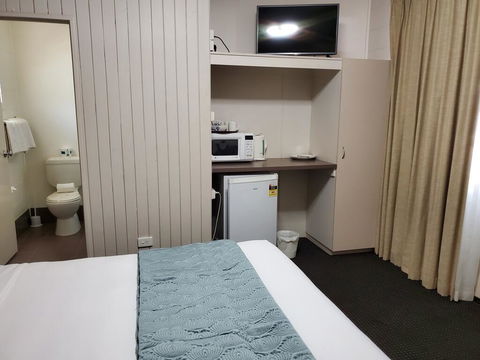 O'Sheas Windsor Hotel - Perths Hotel 2