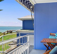 Ocean Blue Apartment Four - apartment on 2nd level - Perths Hotel