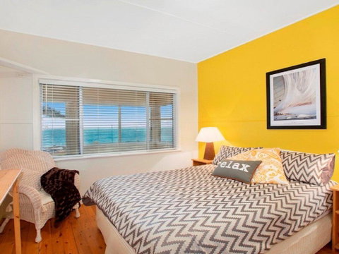 Ocean Blue Apartment One - Oceanfront Apartment - Perths Hotel 2