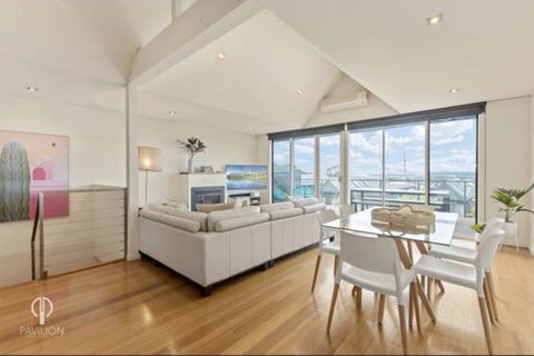 Ocean Grove House With Fantastic Ocean Views - Perths Hotel 3