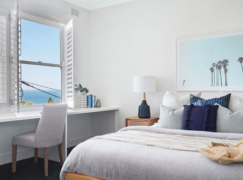 Ocean Views On Coogee Beach - Perths Hotel 1