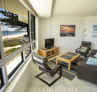 Oceanside Resort - Absolute Beachfront Apartments - Perths Hotel