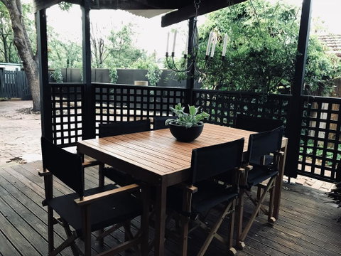 Old Railway Cottage - Perths Hotel 2