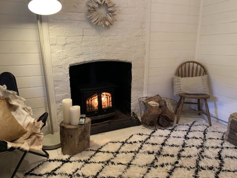 Old Railway Cottage - Perths Hotel 1