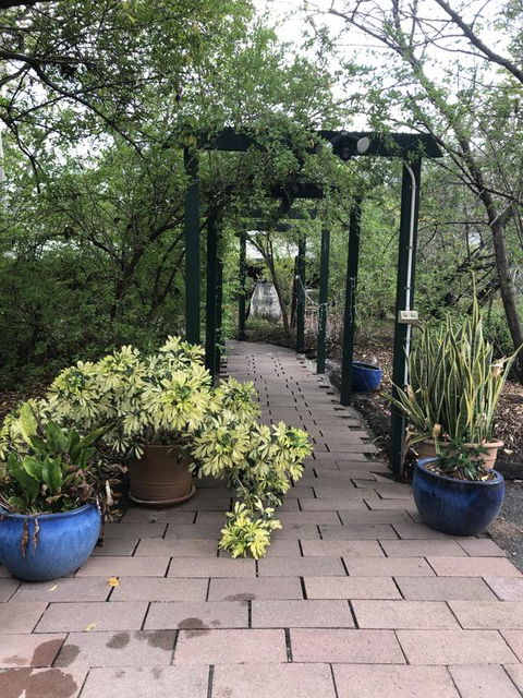 On Kariboe - Perths Hotel 2