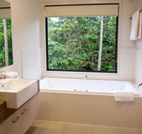 On Obi Maleny - Perths Hotel