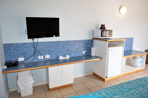 Osprey Holiday Village Unit 222-1 Bedroom - Great 1 Bedroom Studio Apartment With A Pool In The Complex - Perths Hotel 2