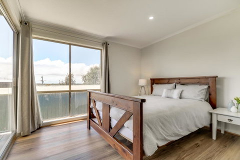 Outlook Views - Perths Hotel 1