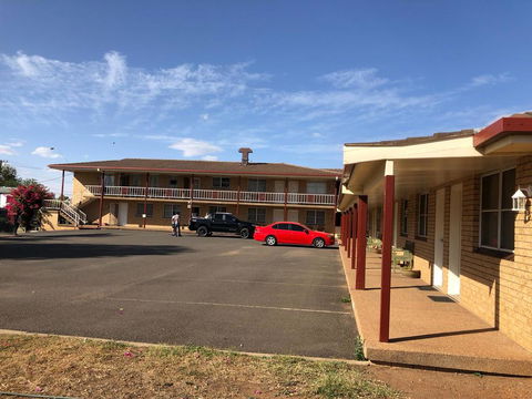 OVERLANDER MOTOR LODGE - Perths Hotel 0