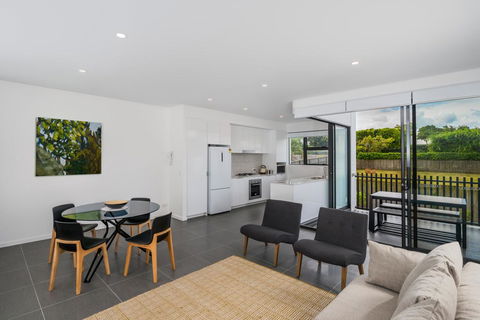 Oxford Steps - Executive 2BR Bulimba Apartment Across From The Park On Oxford St - Perths Hotel 1