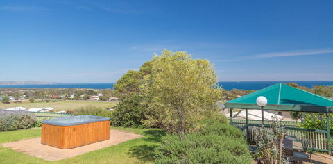 Panorama - 7 Stacey Drive - Perths Hotel 1