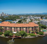 Paradise Island Resort - Perths Hotel