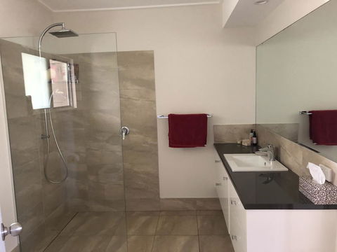 Paradise Retreat - Perths Hotel 3