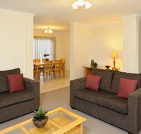 Park Avenue - Forest Hill - Perths Hotel