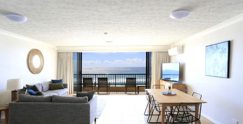Pelican Sands Beach Resort - Perths Hotel 0