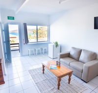 Penneshaw Beach Stay - Perths Hotel
