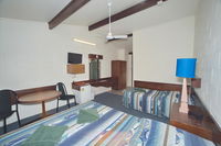 Book Narromine Accommodation Vacations Perths Hotel Perths Hotel