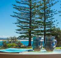 PERFECTLY POSITIONED BEACHFRONT APARTMENT-GREAT LOCATION WITH OCEAN VIEWS - Perths Hotel
