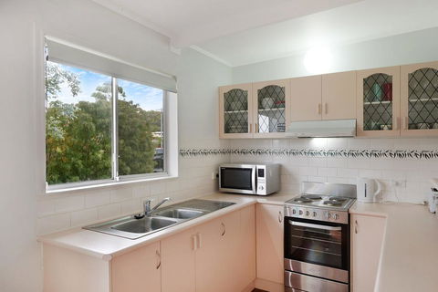 Pet-friendly Beach House @ Kianga - Perths Hotel 2