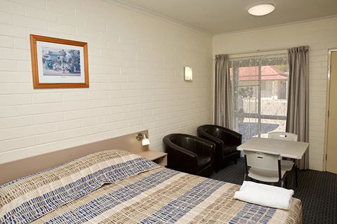 Pioneer Motel Goondiwindi - Perths Hotel 2