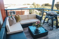 Book Port Campbell Accommodation Vacations Perths Hotel Perths Hotel