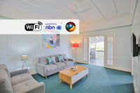 Pleasant Place to stay near the Park  FREE WiFi