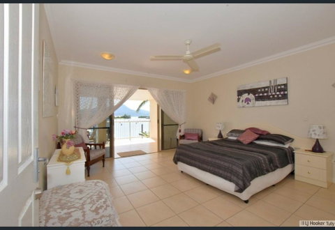 Poinciana Terraces - Perths Hotel 1
