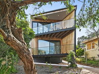 Book Anglesea Accommodation Vacations Perths Hotel Perths Hotel
