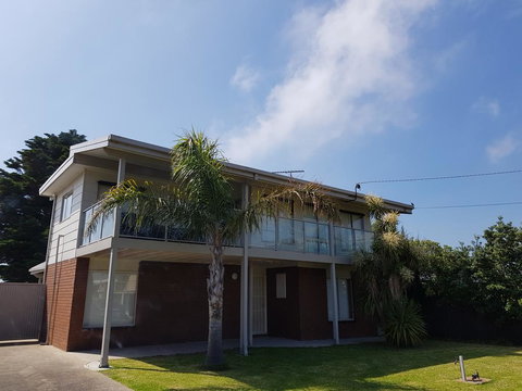 Portarlington Beach Shack 50 Metres To The Water - Perths Hotel 1