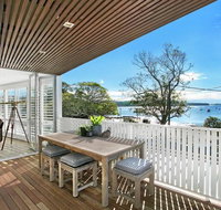 Poseidon Villa at Balmoral Beach - Perths Hotel