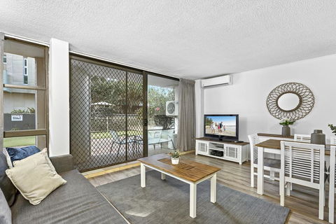 President Apartments - We Accommodate - Perths Hotel 2
