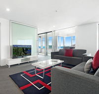 Private 3 Bed Ocean View in Q Surfers Paradise - Perths Hotel