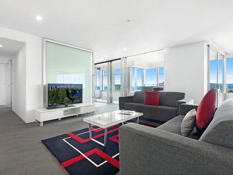 Private 3 Bed Ocean View In Q Surfers Paradise - Perths Hotel 0