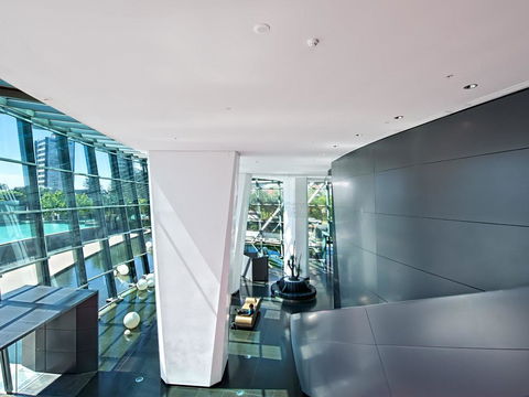Private 3 Bed Ocean View In Q Surfers Paradise - Perths Hotel 1