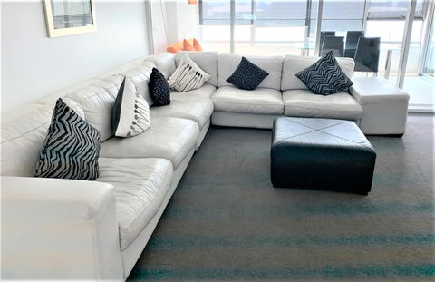 Private Apartments At Q1 - Perths Hotel 0