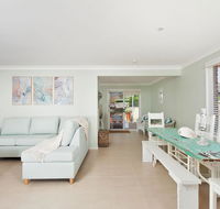 Purely Whitesands on the bay  Fingal Bay - Perths Hotel