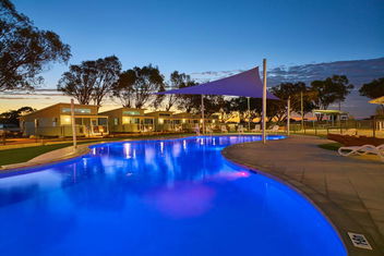 RAC Cervantes Holiday Park with Perths Hotel