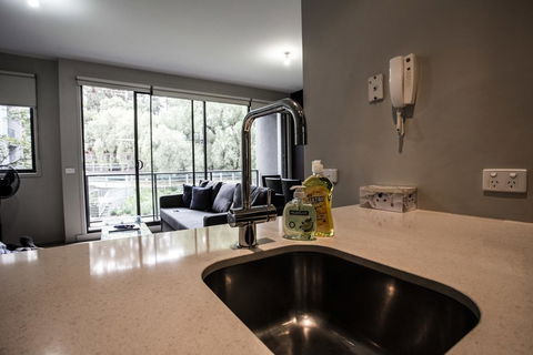 Readyset On Altona - Perths Hotel 3