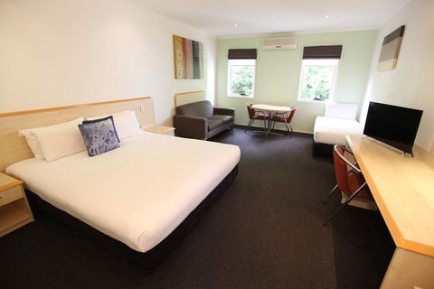 Red Bridge Motor Inn - Perths Hotel 0