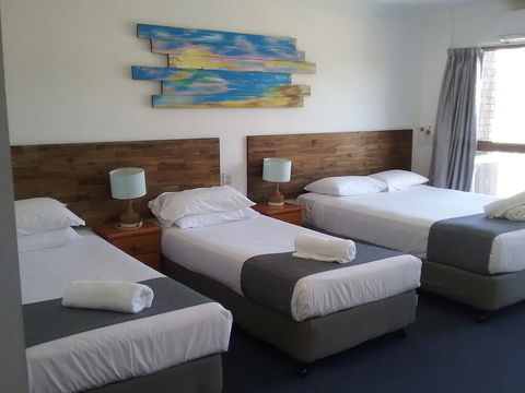 Red Star Hotel Palm Beach - Perths Hotel 2