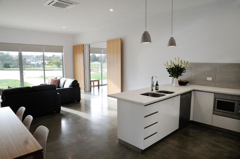 Relbia Lodge - Perths Hotel 1