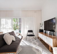 Restful Allawah Retreat near Sydney Airport - Perths Hotel