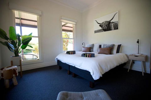 Ridge Line Riders Luxury Retreat - Perths Hotel 1