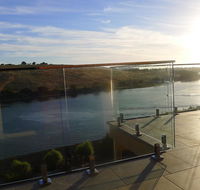 River Vista - Perths Hotel