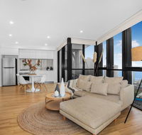 Roomy Apartment with Balcony Parking Ocean Views - Perths Hotel