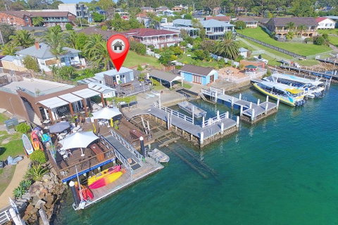 Sail On In Boatshed - Perths Hotel 0