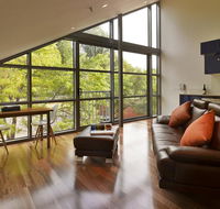 Salamanca Wharf Hotel