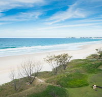 San Simeon Beachfront Apartments Tugun - Perths Hotel