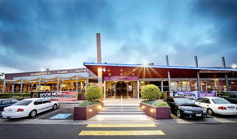 Sandown Park Hotel Noble Park - Perths Hotel 0