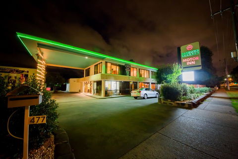Sandown Regency Hotel & Apartments - Perths Hotel 0